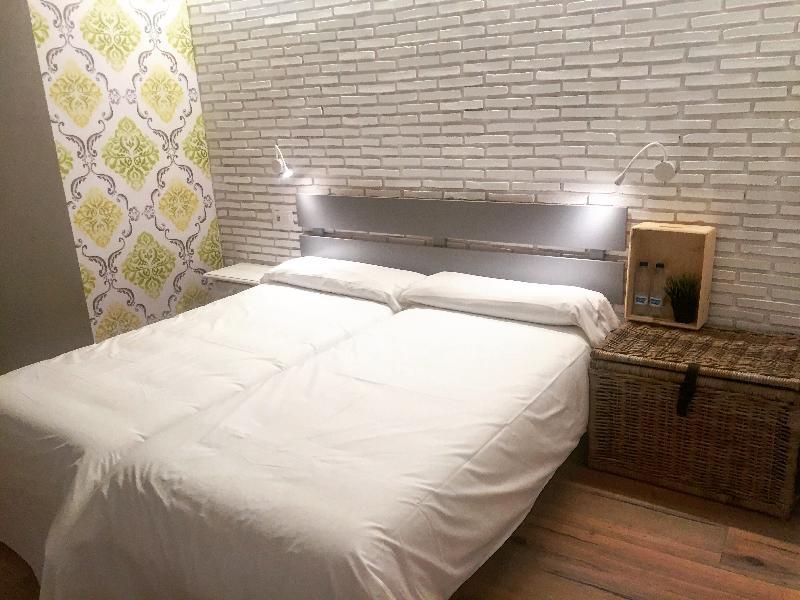 Hostal Le Vintage Avila Bagian luar foto