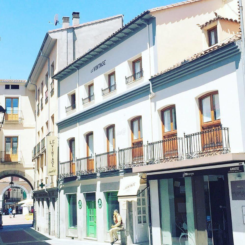 Hostal Le Vintage Avila Bagian luar foto